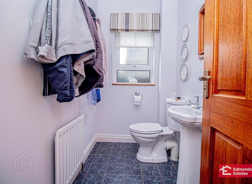 16 Dreen Road, Cullybackey, Ballymena, BT42 1EB