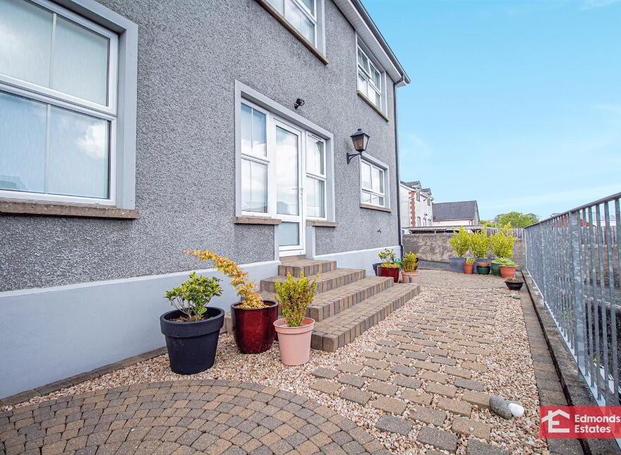 16 Dreen Road, Cullybackey, Ballymena, BT42 1EB