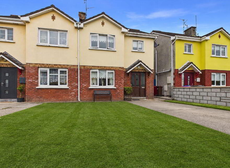 8 College Avenue, College Manor, Cobh, P24KX92