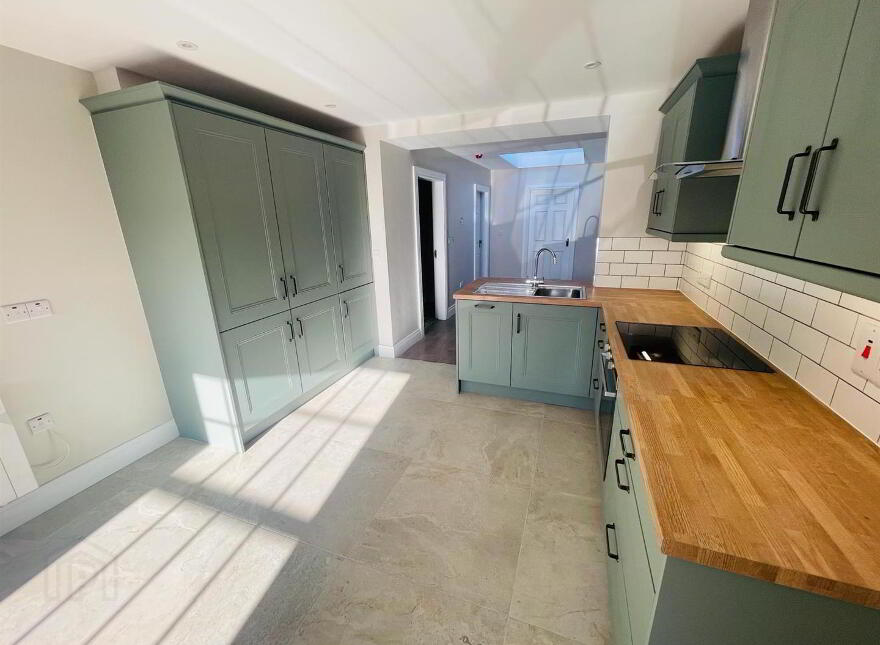 Apt, 69 Main Street, Ballywalter, BT22 2PJ