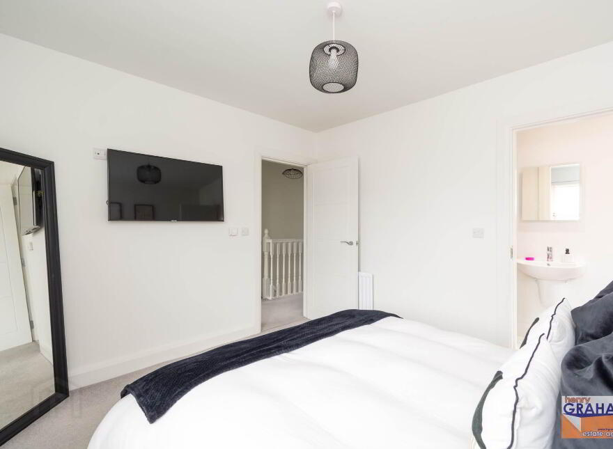 25 Woodbrook Manor, Lisburn, BT28 0AD