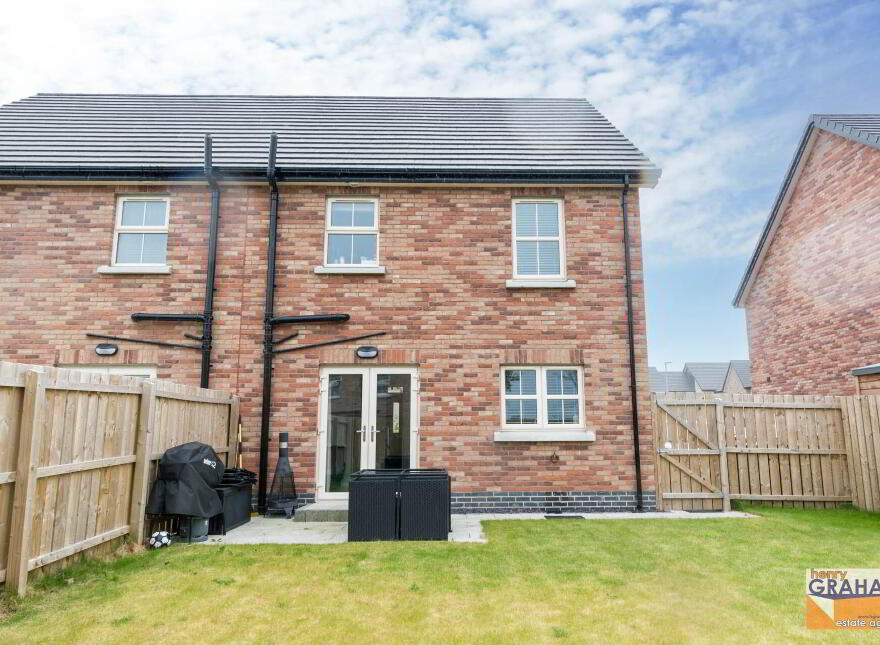 25 Woodbrook Manor, Lisburn, BT28 0AD