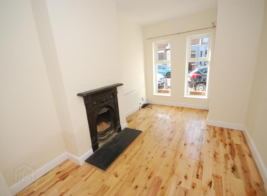 19 Lisburn Avenue, Belfast, BT9 7FX