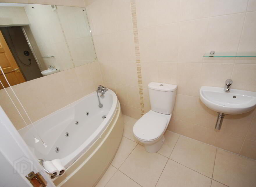 19 Lisburn Avenue, Belfast, BT9 7FX