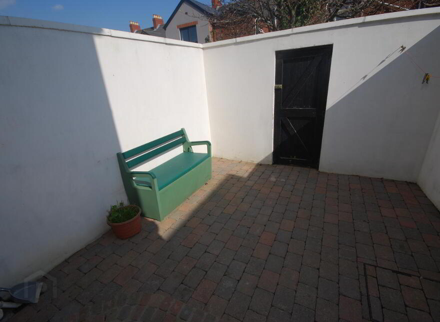 19 Lisburn Avenue, Belfast, BT9 7FX