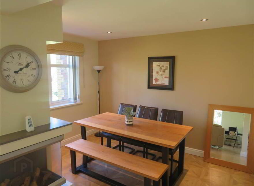 45 Glenburn Manor, Dunmurry, Belfast, BT17 9DX
