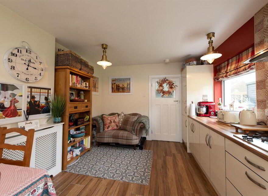 36 Knocknashinna Road, Downpatrick, BT30 6RE