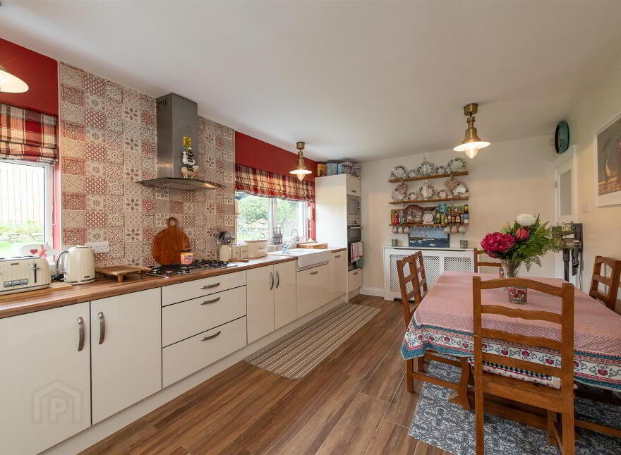 36 Knocknashinna Road, Downpatrick, BT30 6RE