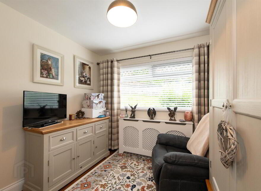 36 Knocknashinna Road, Downpatrick, BT30 6RE