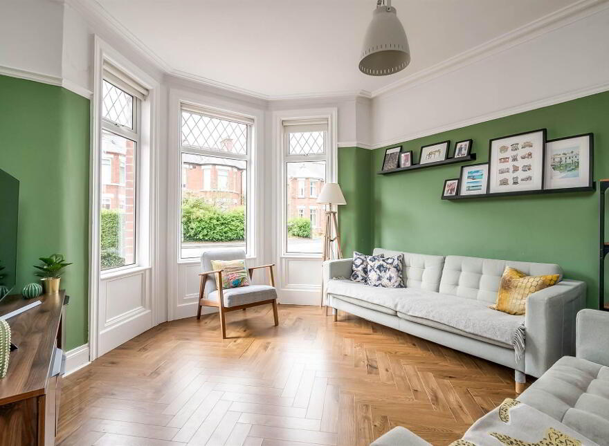 19 Sandhill Gardens, Ballyhackamore, Belfast, BT5 6FF