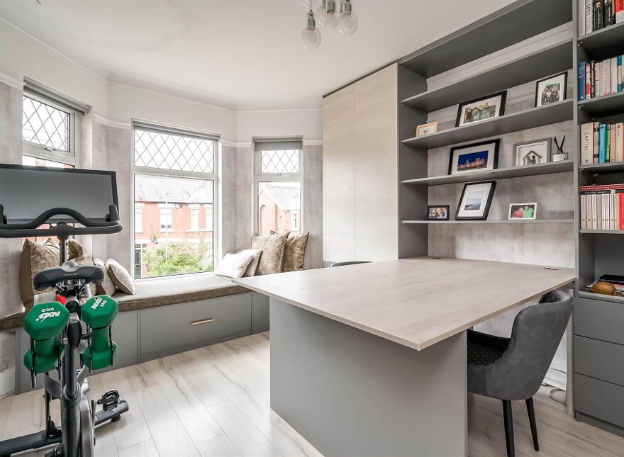 19 Sandhill Gardens, Ballyhackamore, Belfast, BT5 6FF