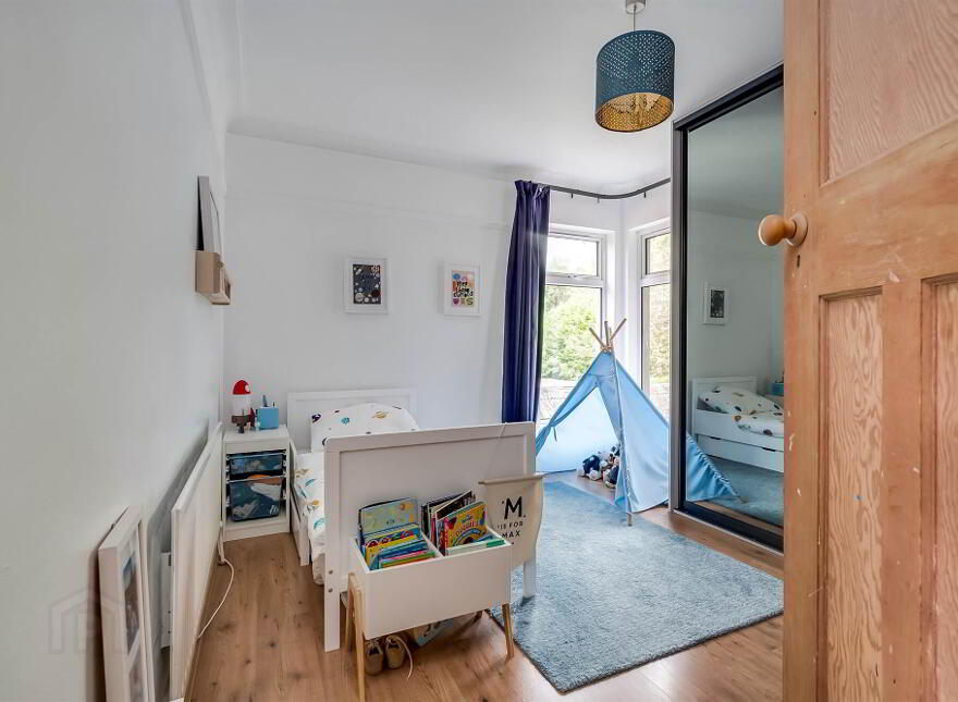 19 Sandhill Gardens, Ballyhackamore, Belfast, BT5 6FF