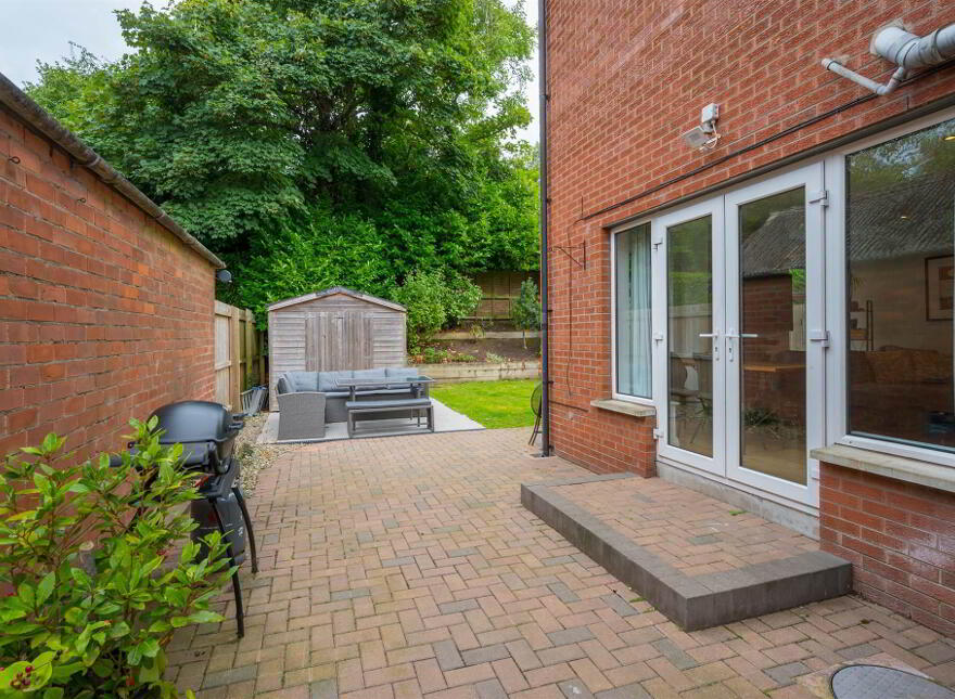 19 Sandhill Gardens, Ballyhackamore, Belfast, BT5 6FF