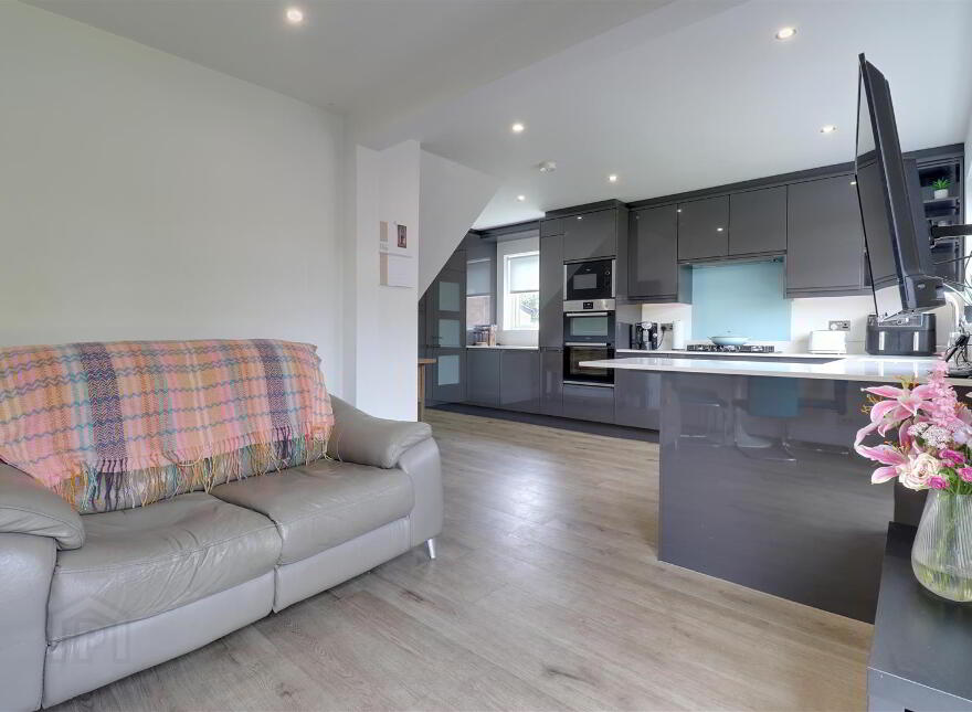 27 Regency Park, Newtownards, BT23 8ZG