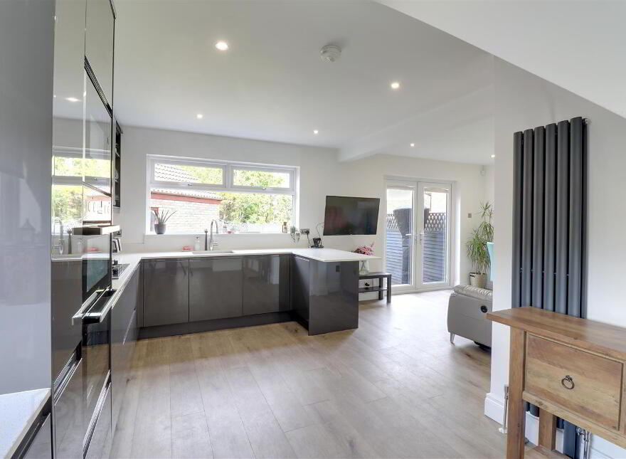 27 Regency Park, Newtownards, BT23 8ZG