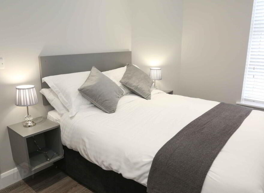 Apt 4, 61 Eglantine Avenue, Belfast, BT9 6EW