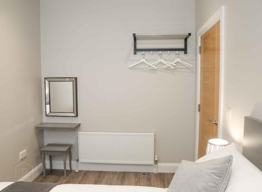 Apt 4, 61 Eglantine Avenue, Belfast, BT9 6EW