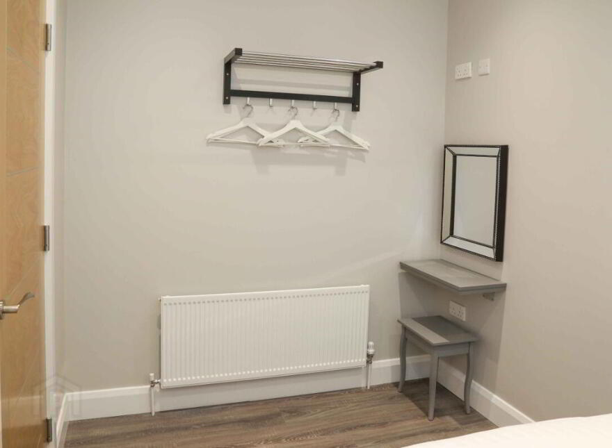 Apt 4, 61 Eglantine Avenue, Belfast, BT9 6EW