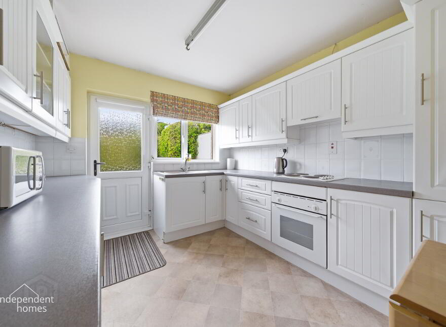 16 Wyncairn Park, Larne, BT40 2DZ