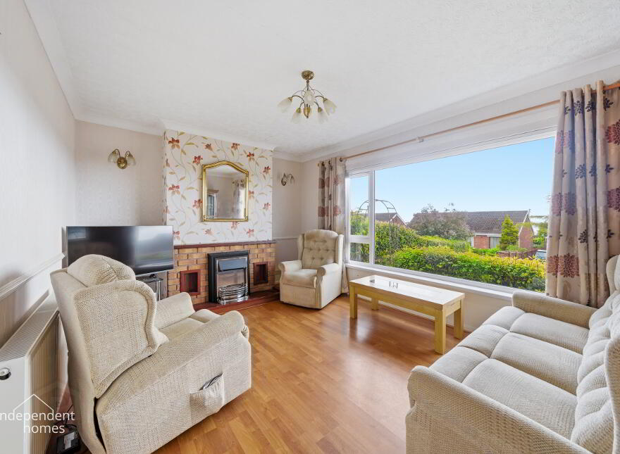 16 Wyncairn Park, Larne, BT40 2DZ