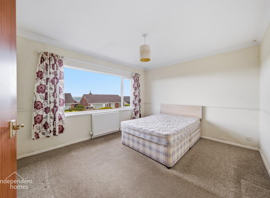 16 Wyncairn Park, Larne, BT40 2DZ