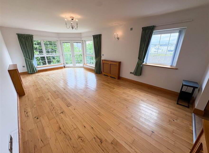 Apt 9, Seafields Court, Warrenpoint, Newry, BT34 3XB