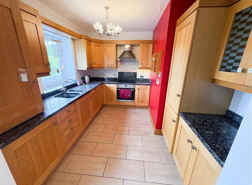 Apt 9, Seafields Court, Warrenpoint, Newry, BT34 3XB