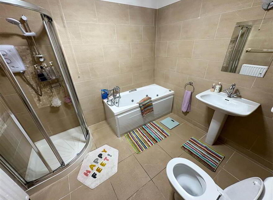 Apt 9, Seafields Court, Warrenpoint, Newry, BT34 3XB