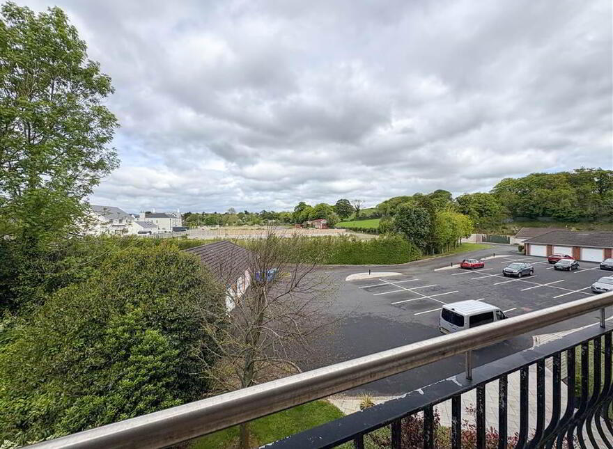 Apt 9, Seafields Court, Warrenpoint, Newry, BT34 3XB