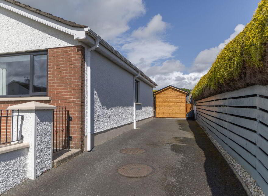 1 Ashley Court, Warrenpoint, Newry, BT34 3RN