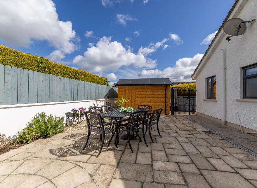 1 Ashley Court, Warrenpoint, Newry, BT34 3RN