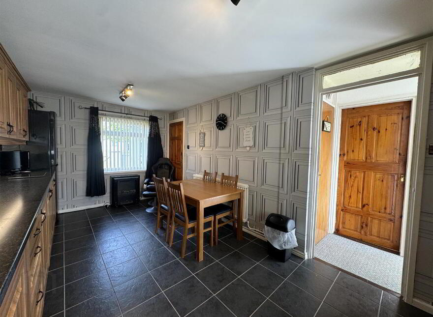 3 Ashgrove, Antrim, BT41 2BL