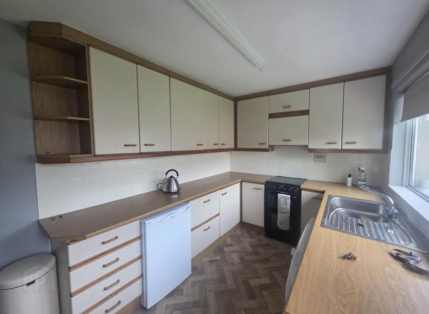 6 Ashley Avenue, Armagh, BT60 1HD