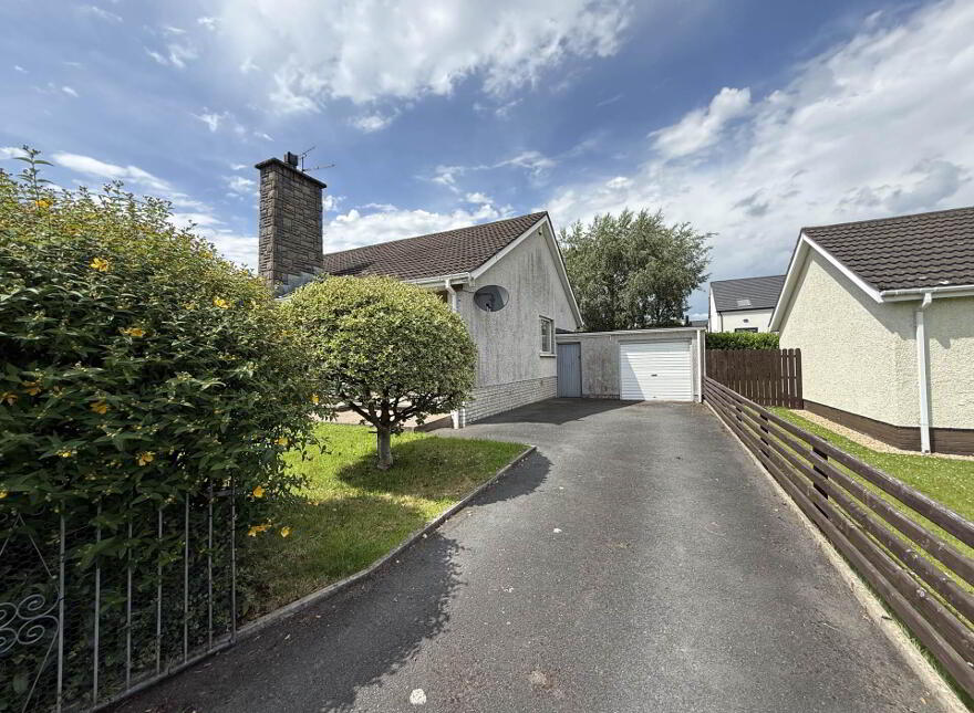 6 Ashley Avenue, Armagh, BT60 1HD