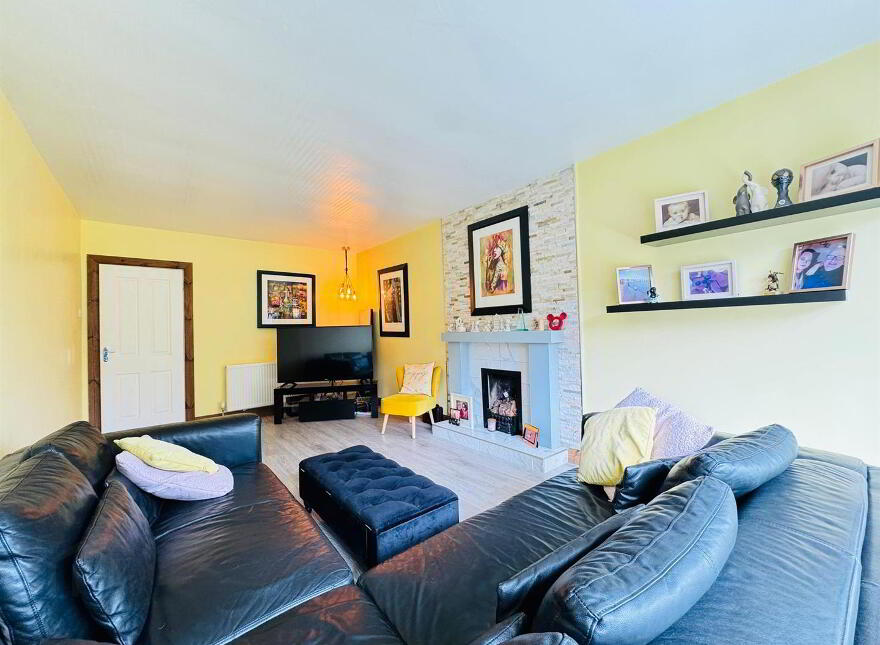34 Ravelston Crescent, Carnmoney, Newtownabbey, BT36 6PJ