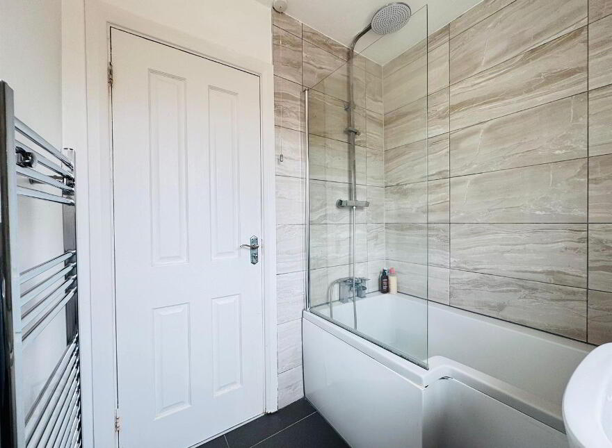 34 Ravelston Crescent, Carnmoney, Newtownabbey, BT36 6PJ