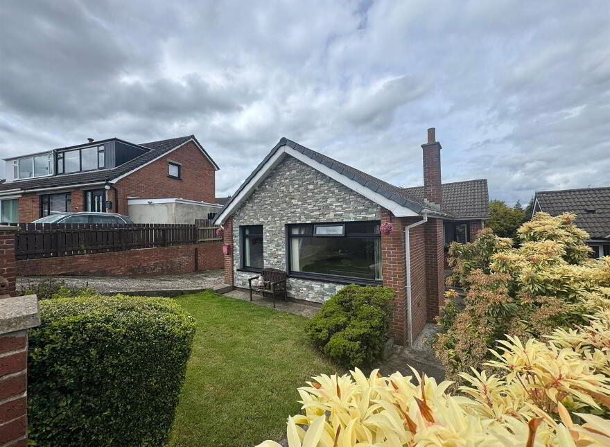 34 Ravelston Crescent, Carnmoney, Newtownabbey, BT36 6PJ