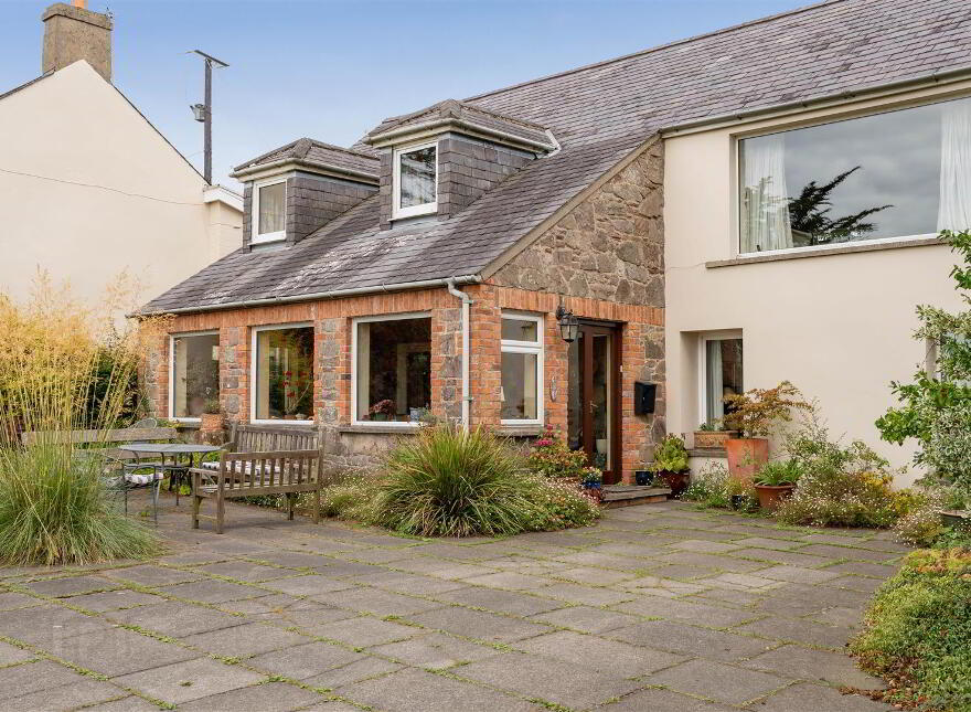 Rock House, 41 Carrowreagh Road, Dundonald, Belfast, BT16 1TS