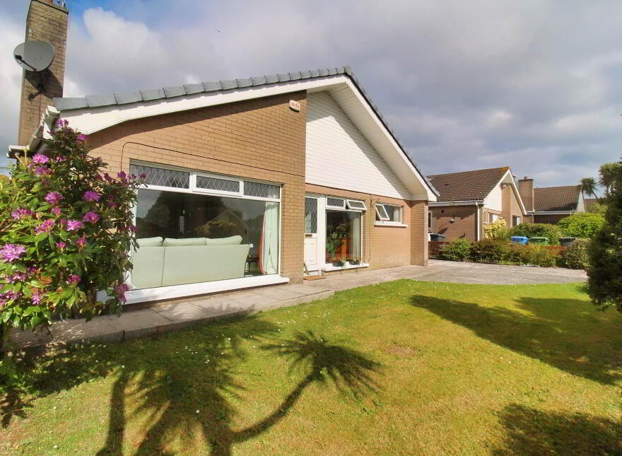 12 Navar Drive, Bangor, BT19 7SW