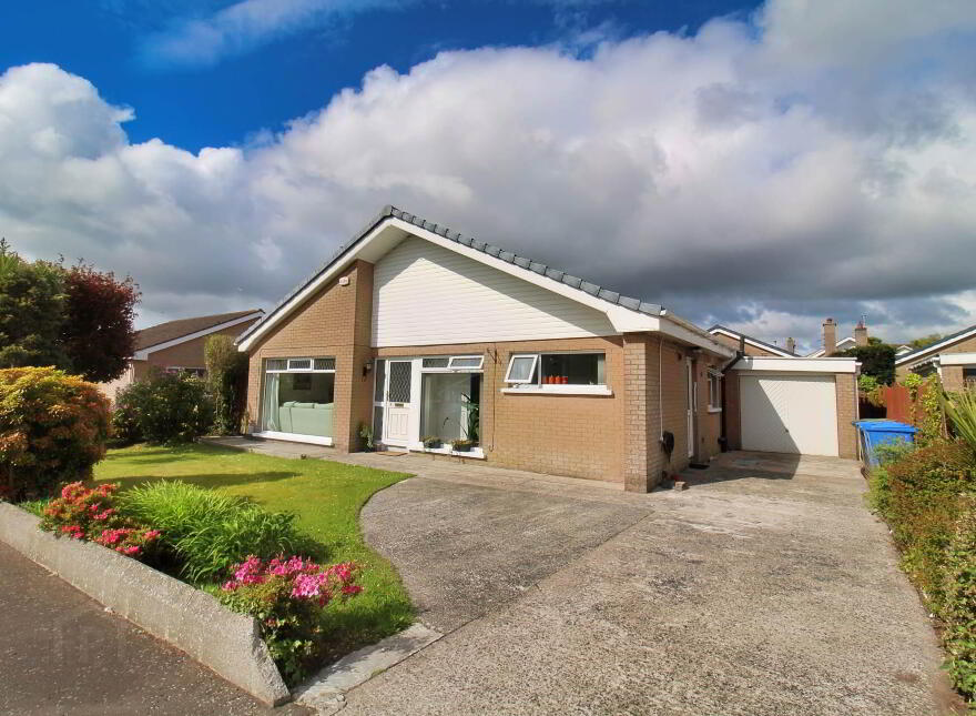 12 Navar Drive, Bangor, BT19 7SW