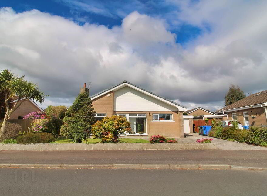 12 Navar Drive, Bangor, BT19 7SW
