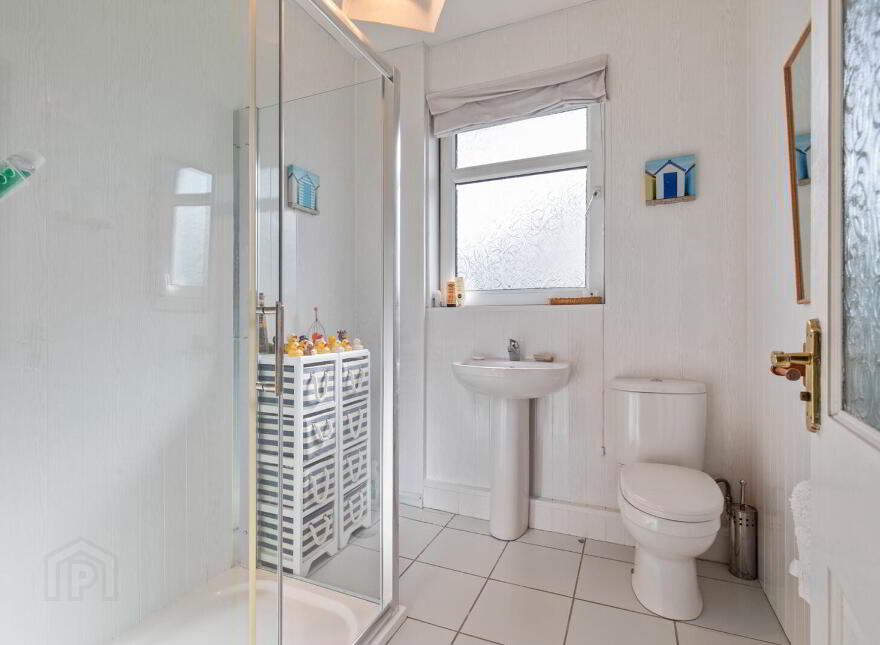 1a Kinnegar Road, Holywood, BT18 9JN