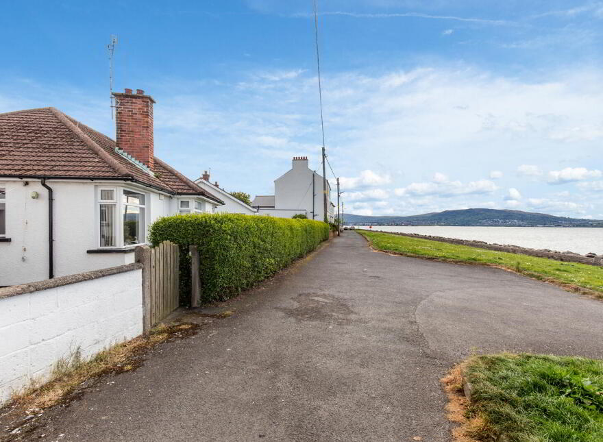1a Kinnegar Road, Holywood, BT18 9JN