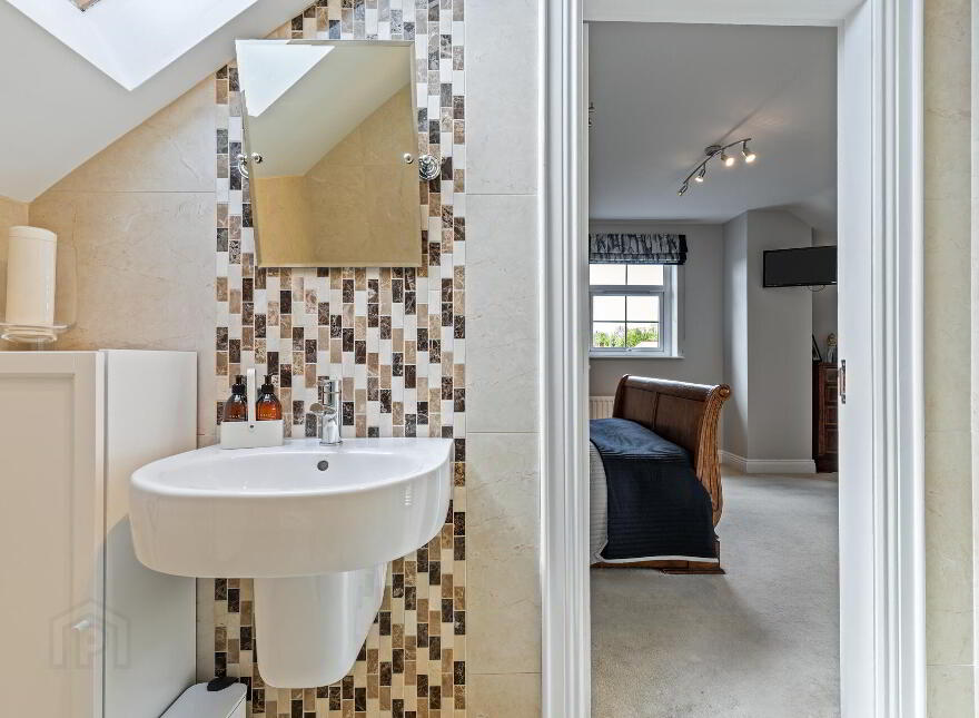 8 Breton Drive, Lisburn, BT28 3ZA