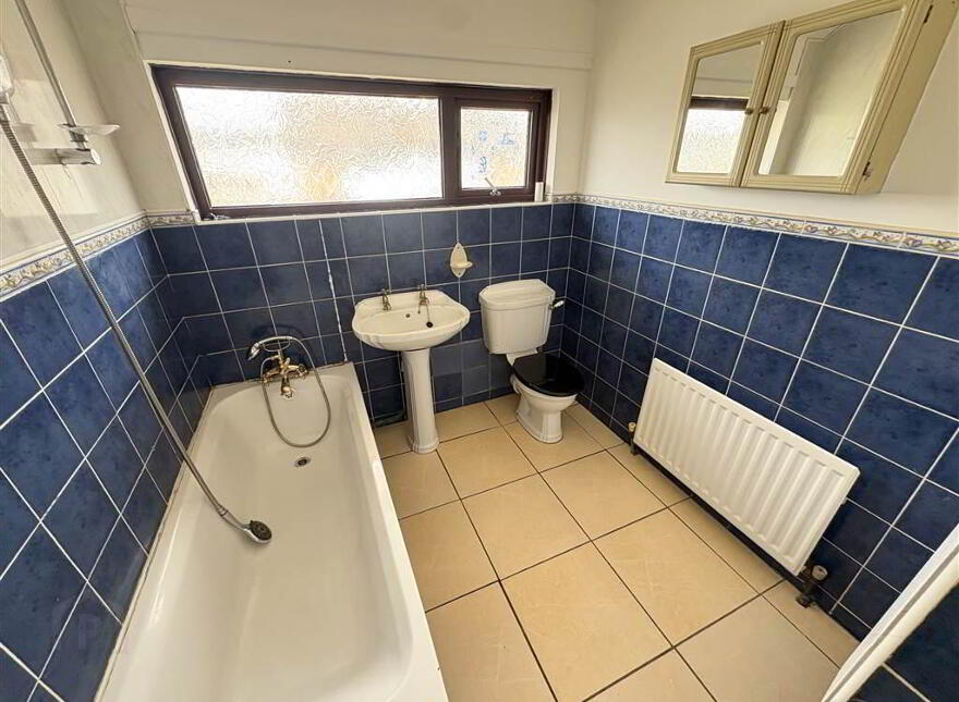 10 Elmwood Park, Newry, BT34 1LB