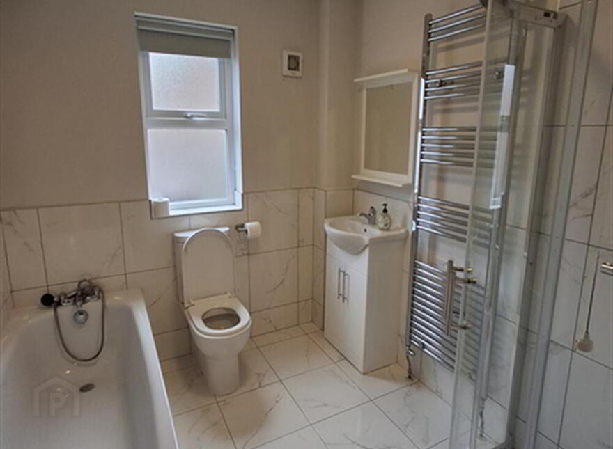 Apt 2, 12 Deramore Park, Belfast, BT9 5JT