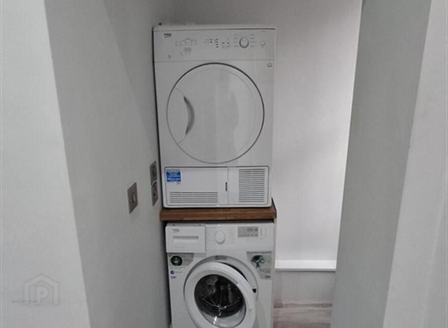 Apt 2, 12 Deramore Park, Belfast, BT9 5JT