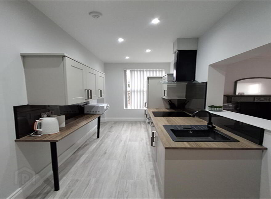 Apt 2, 12 Deramore Park, Belfast, BT9 5JT