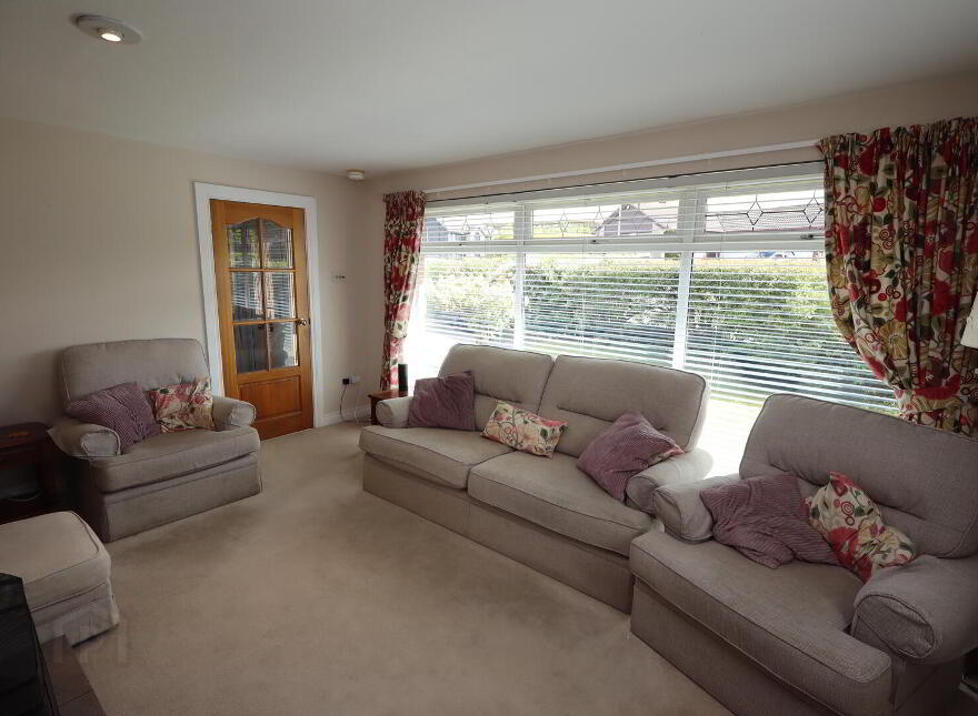 2 Fairhill Crescent, Carnmoney, Newtownabbey, BT36 6LT
