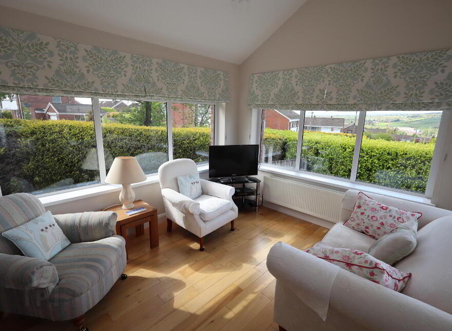 2 Fairhill Crescent, Carnmoney, Newtownabbey, BT36 6LT